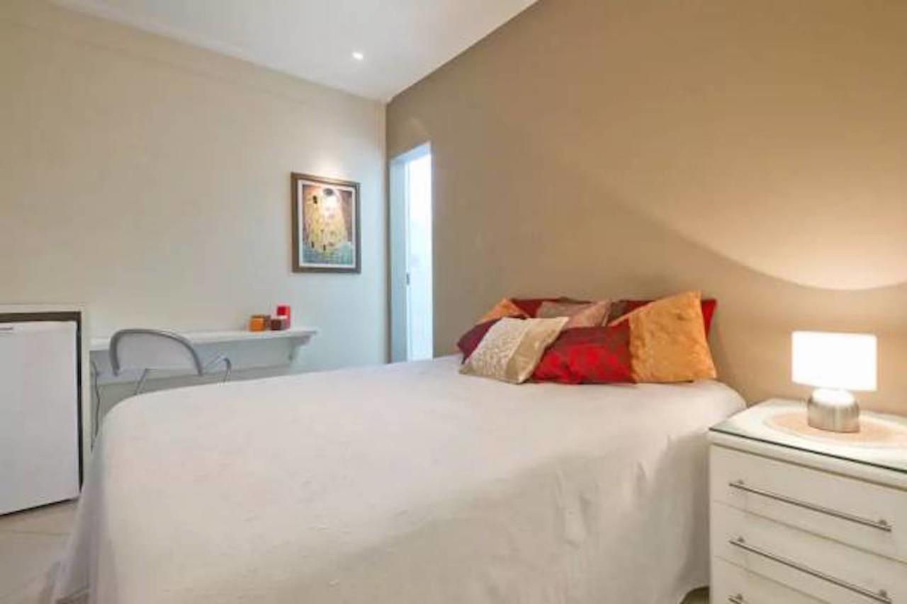 Homestay 3 - Avenida Carlos Gomes Porto Alegre Zewnętrze zdjęcie