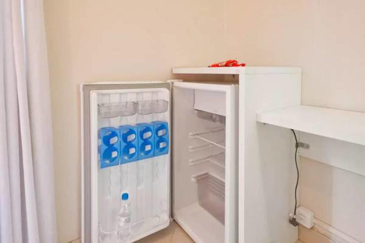 Homestay 3 - Avenida Carlos Gomes Porto Alegre Zewnętrze zdjęcie